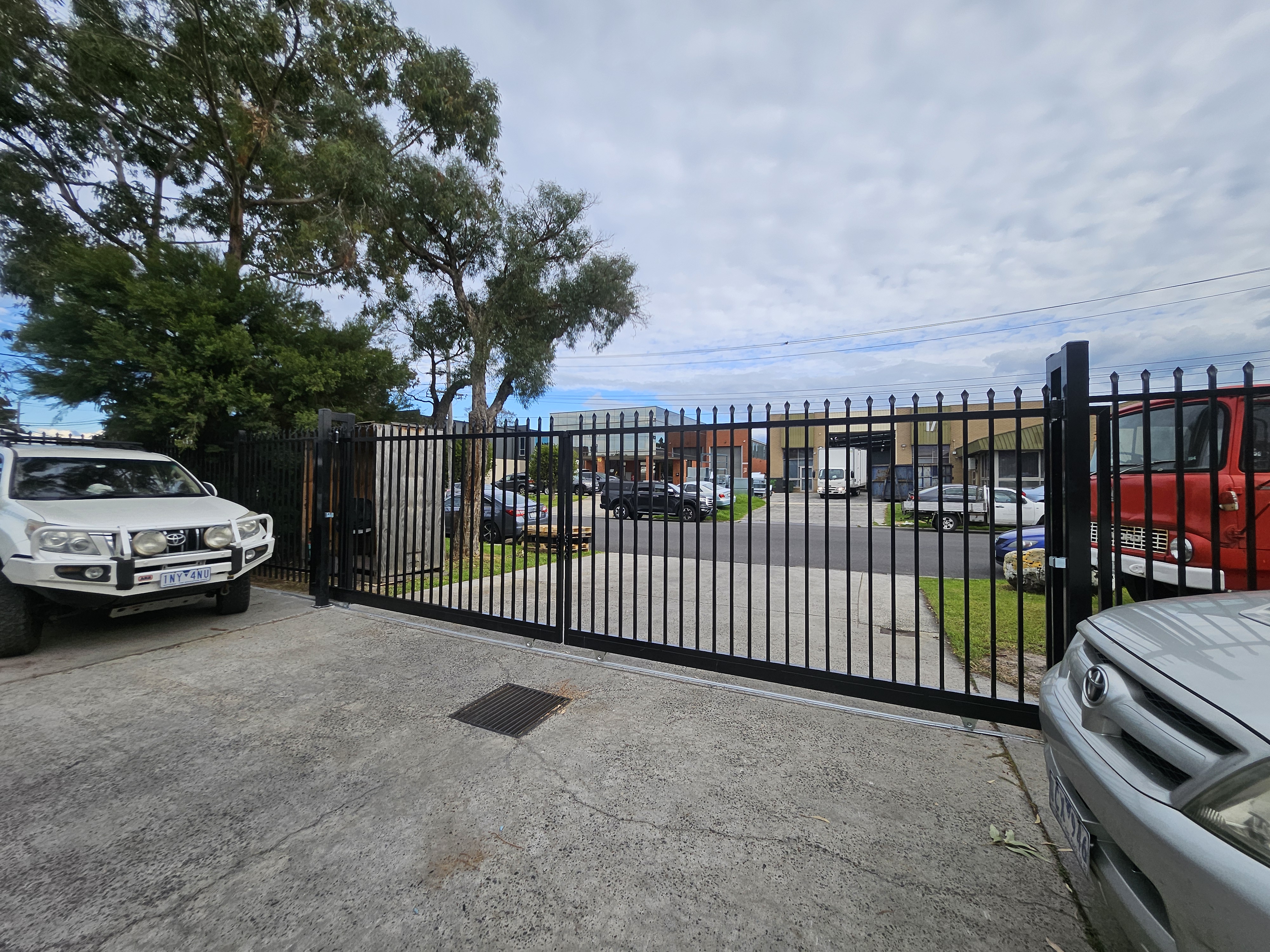 Ringwood gated community swing gates